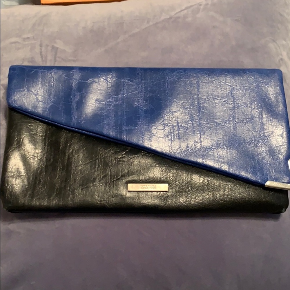 Kennethcole Reaction Clutch